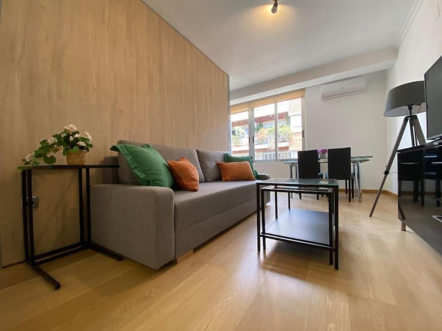 Executive Style Near Downtwon Apartment Валенсия Екстериор снимка
