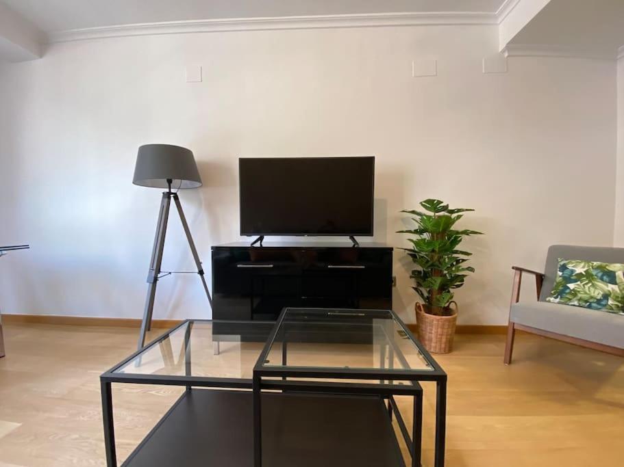 Executive Style Near Downtwon Apartment Валенсия Екстериор снимка