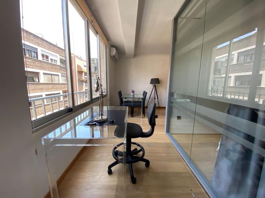 Executive Style Near Downtwon Apartment Валенсия Екстериор снимка