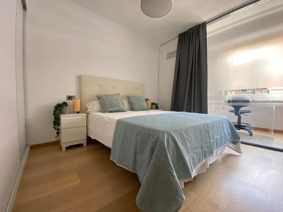 Executive Style Near Downtwon Apartment Валенсия Екстериор снимка
