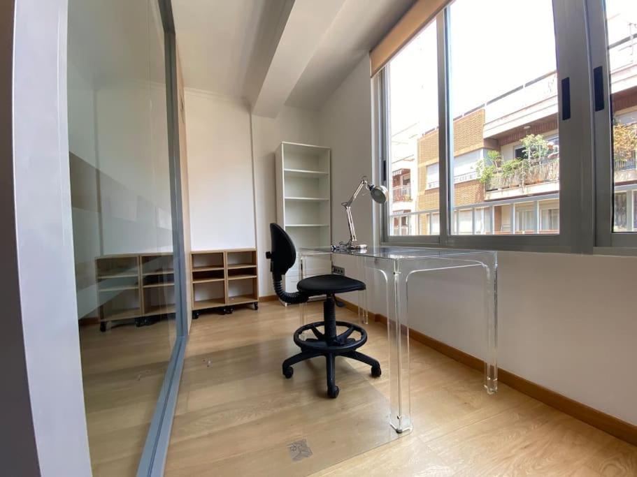Executive Style Near Downtwon Apartment Валенсия Екстериор снимка