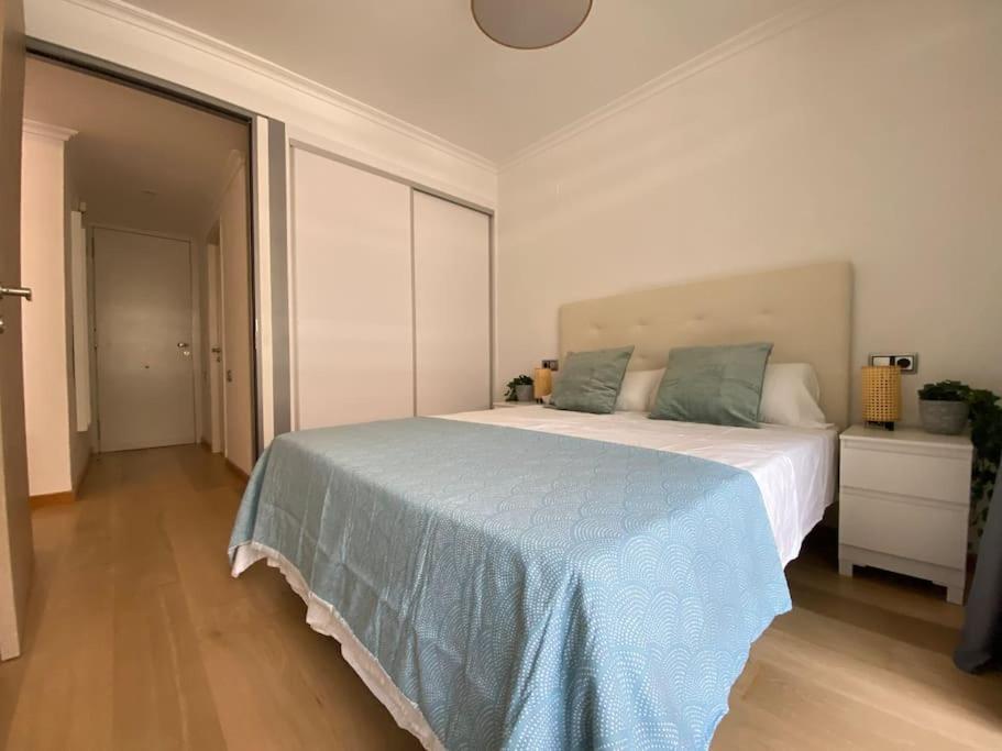 Executive Style Near Downtwon Apartment Валенсия Екстериор снимка